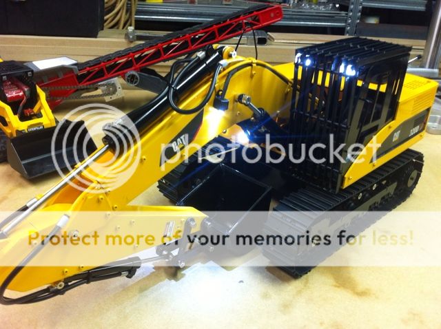 Set D'Autocollants Décoratifs 1/14 Pour Pelle RC CAT 320D (Huina 550, Amewi...)